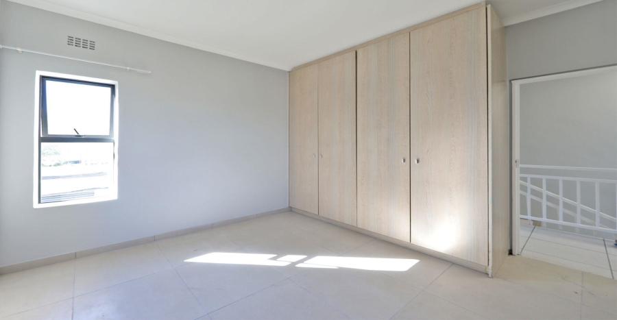 3 Bedroom Property for Sale in Plattekloof Western Cape